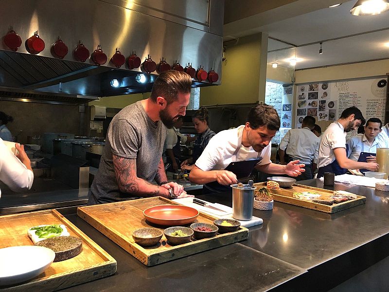La 1 estrena el espacio de gastronomía 'Comerse el mundo'