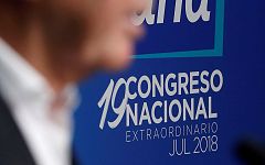 El compromisario medio del PP: es hombre, mayor de 40 años y abogado