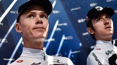 Froome: "Mientras haya un maillot amarillo del Sky en París, estaré contento"