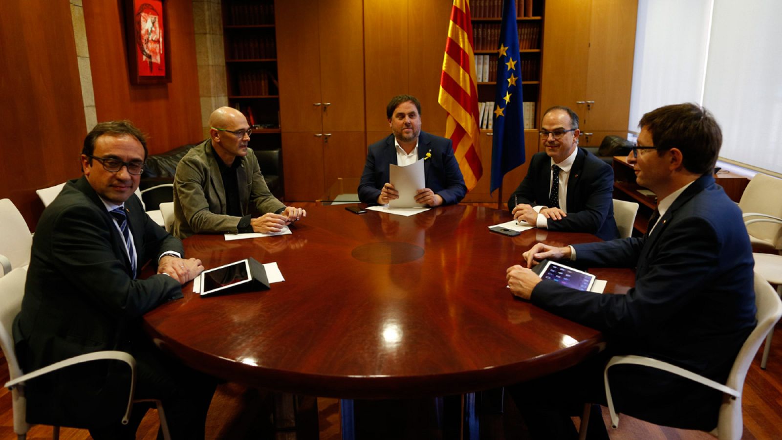Los exconsellers del Govern Josep Rull, Raül Romeva, Oriol Junqueras, Carles Mundó, y Jordi Turull.