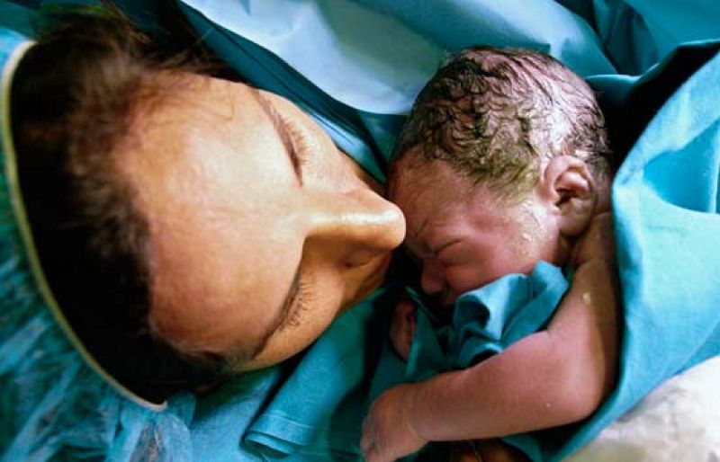 Nace en España el primer el bebé "medicamento" que puede salvar a su hermano