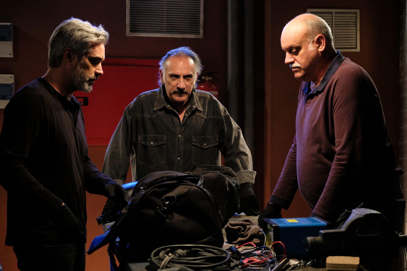 Jesús y su exbanda llevan a cabo el atraco