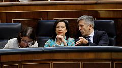 Defensa suspende la oposición de psicólogos hasta que los tribunales decidan sobre las dos mujeres excluidas por tener tatuajes