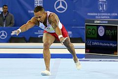 Ray Zapata termina séptimo en la final de suelo