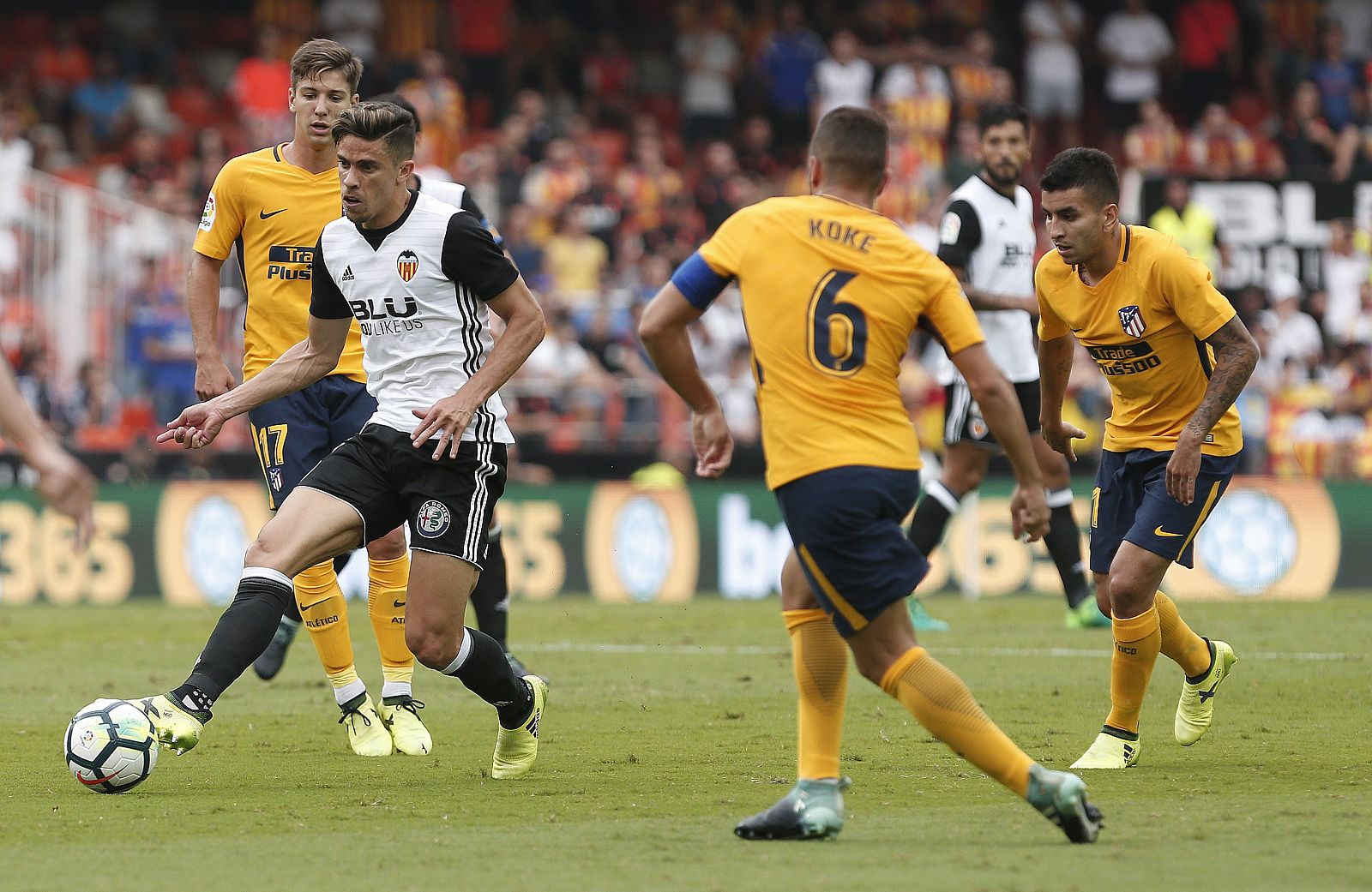 Lance del Valencia-Atlético de la pasada temporada