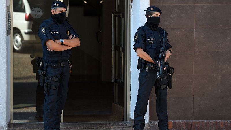 La agente de los Mossos que abatió al asaltante en Cornellà: "Me iba a matar"