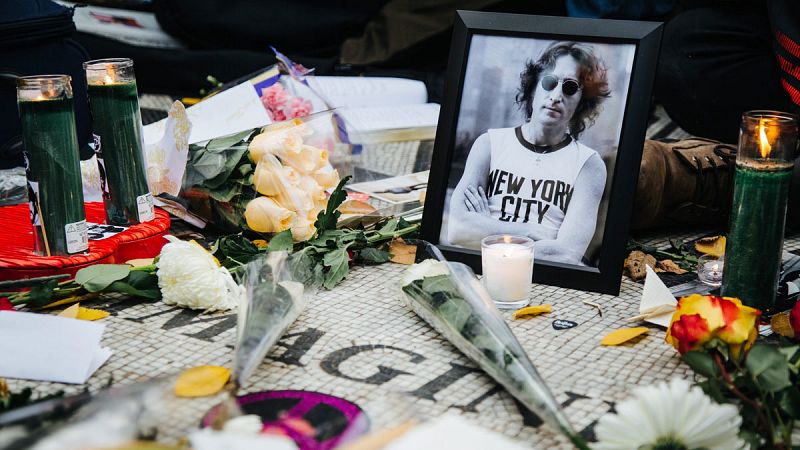 Deniegan por décima vez la libertad condicional al asesino de John Lennon