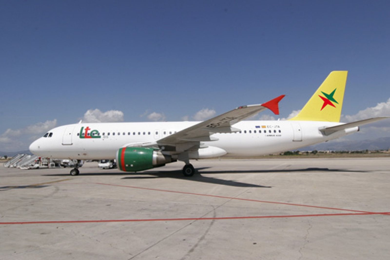 LTE Internacional Airways suspende sus vuelos