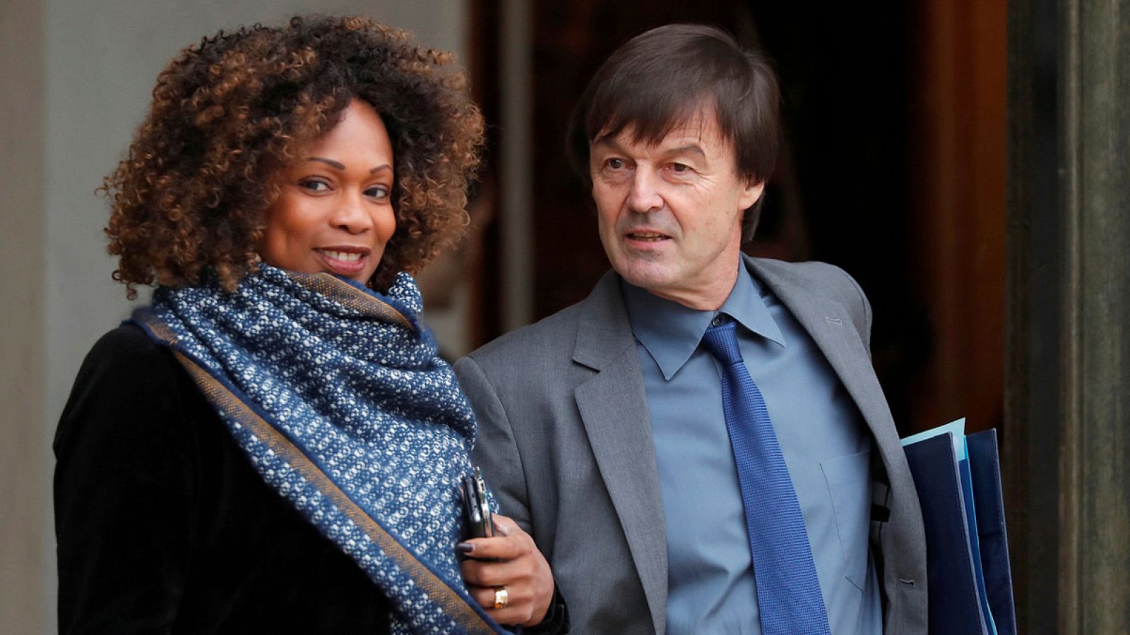 La ministra de Deprtes francesa, Laura Flessel, junto al titular de Ecología, Nicolas Hulot, en París, el 31 de enero de 2018