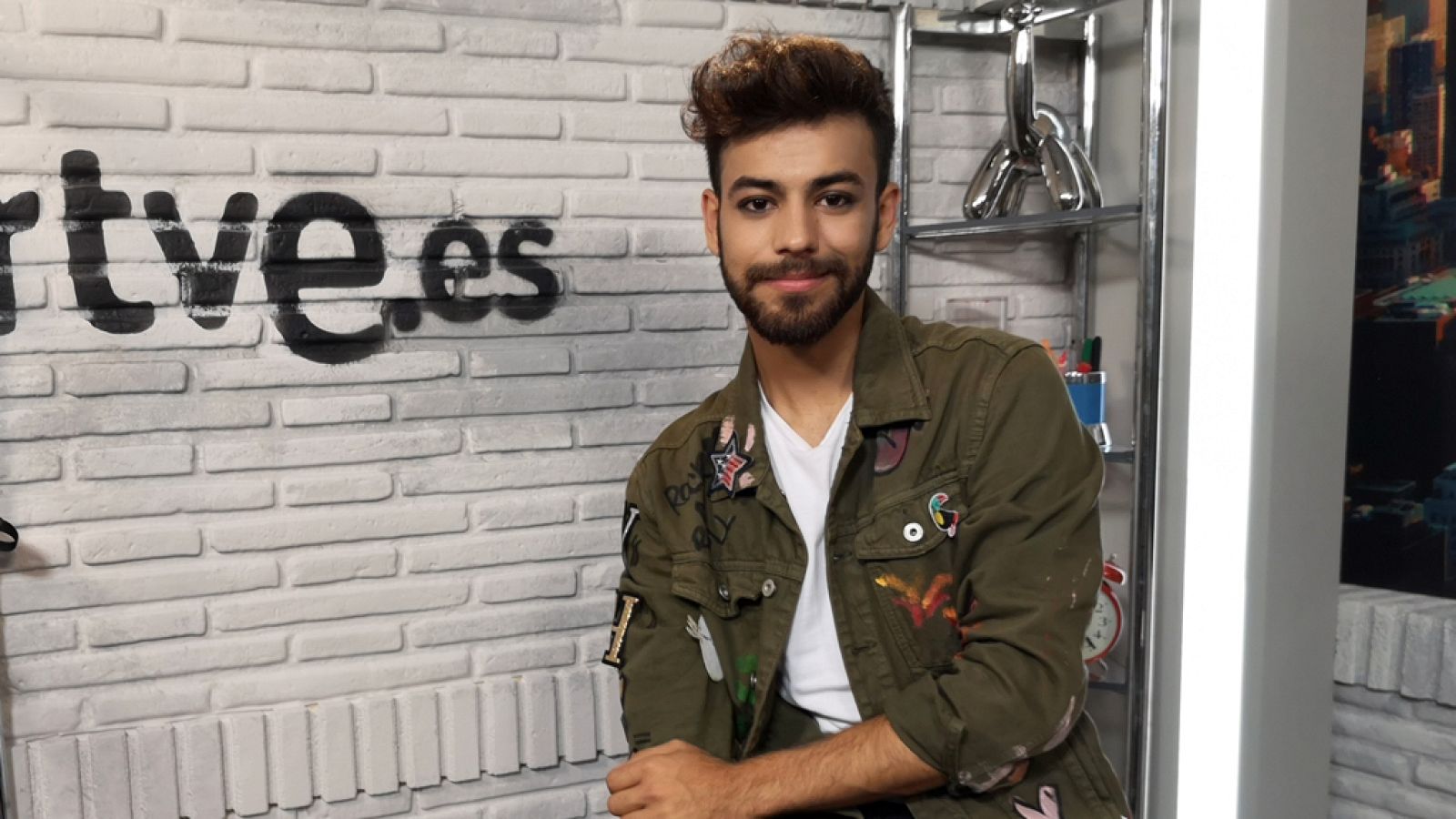 Agoney presenta 'Quizás' en  RTVE.es