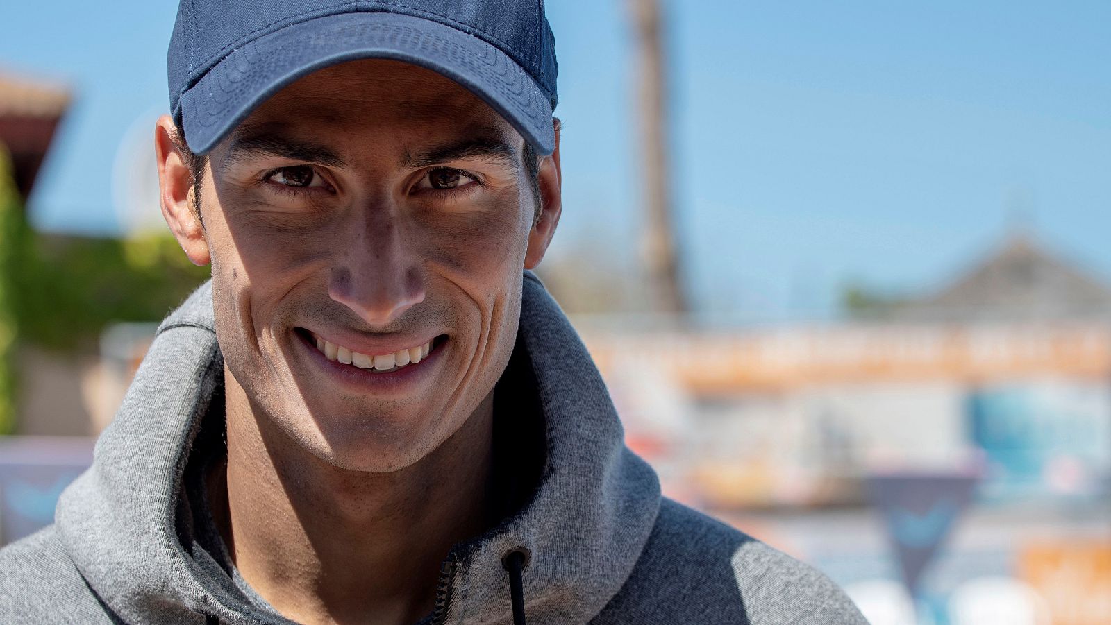 MARIO MOLA DURANTE SU ENTRENAMIENTO