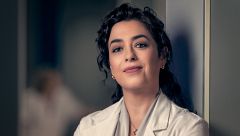 María Isasi es la Dra. Vega, la respetada directora