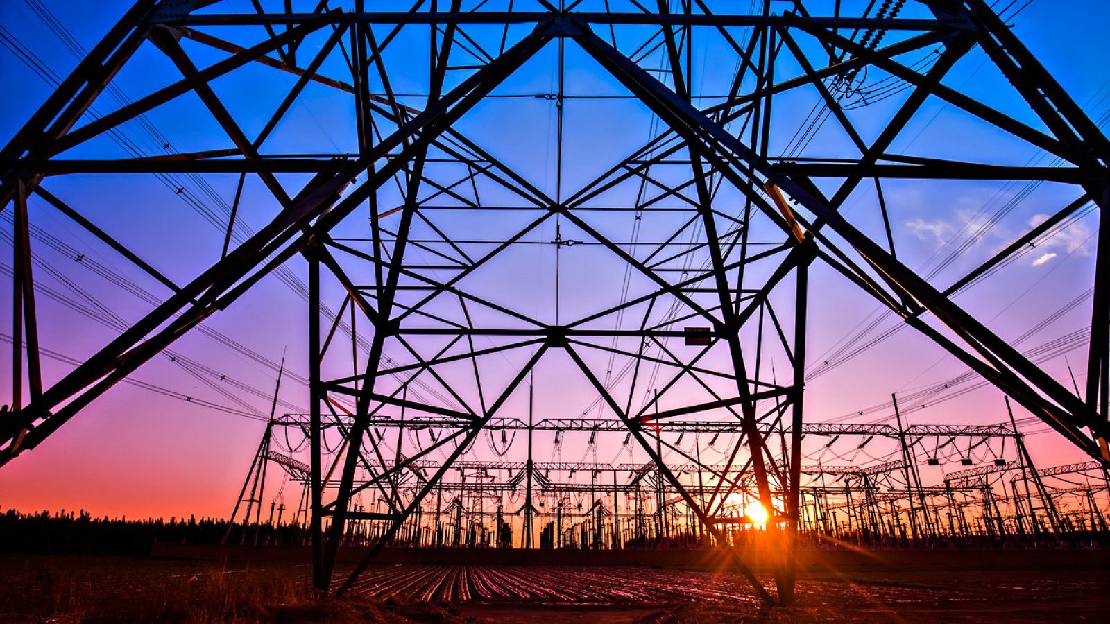 Tras el récord de agosto, la factura de la luz volverá a repuntar en septiembre