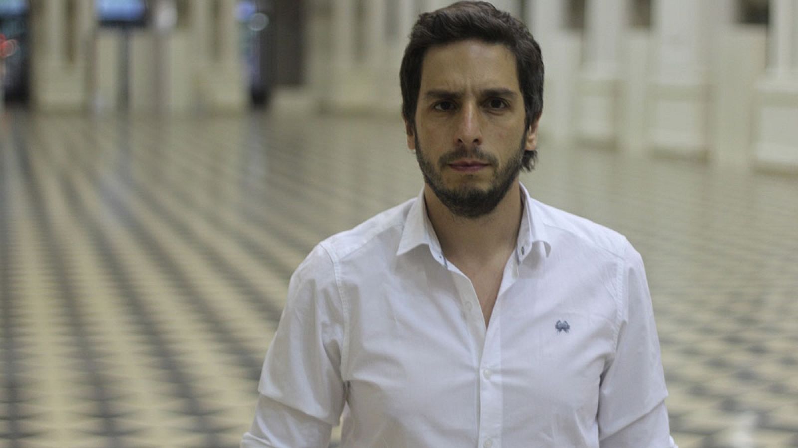 El escritor e ingeniero argentino Federico Axat.