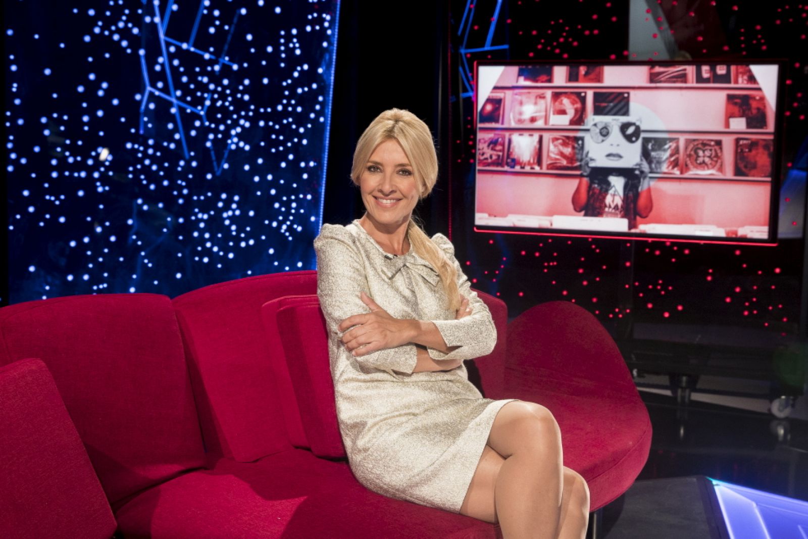 Cayetana Guillem Cuervo en el nuevo plató de Atención Obras