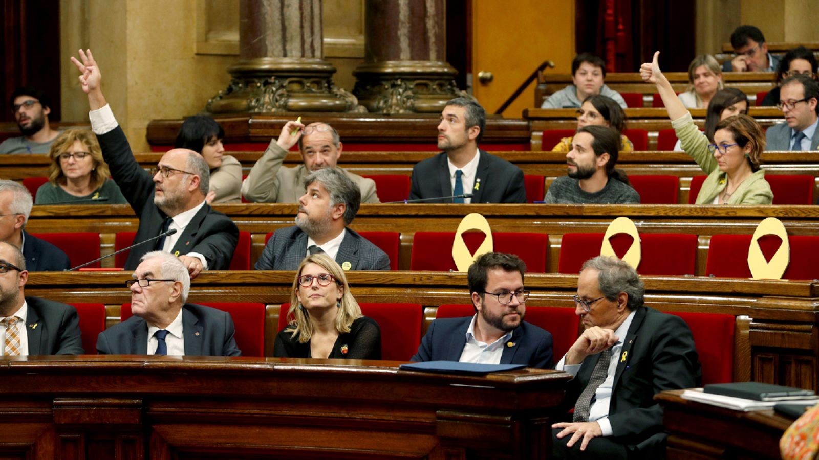 El presidente de la Generalitat, Quim Torra, al inicio del pleno del Parlament