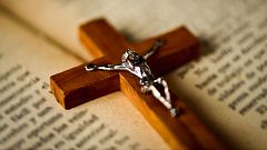 El acuerdo sobre presupuestos incluye modificar los delitos de injurias al rey y ofensas religiosas
