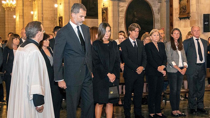 Más de un millar de personas asisten al funeral por las 13 víctimas de la riada en Mallorca