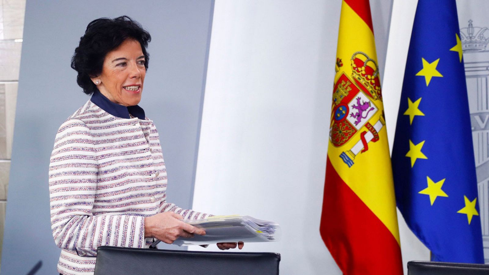 La ministra portavoz Isabel Celaá durante una rueda de prensa