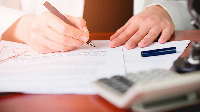 La banca prosigue con la firma de hipotecas y es el cliente el que paga el impuesto 