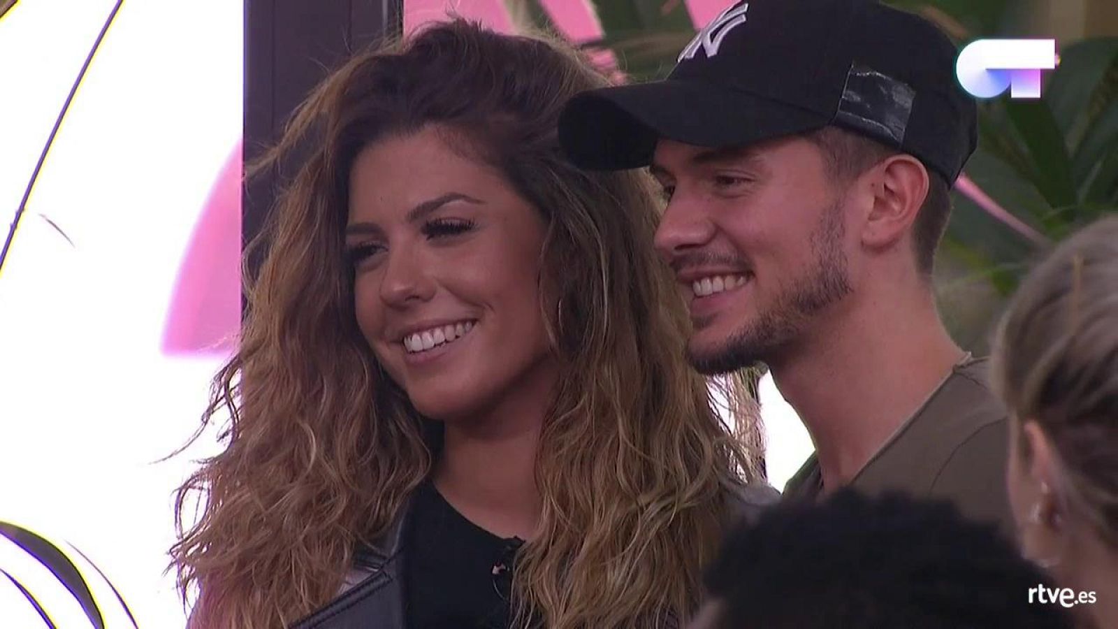 Miriam visita la academia en el primer aniversario de 'OT 2017'