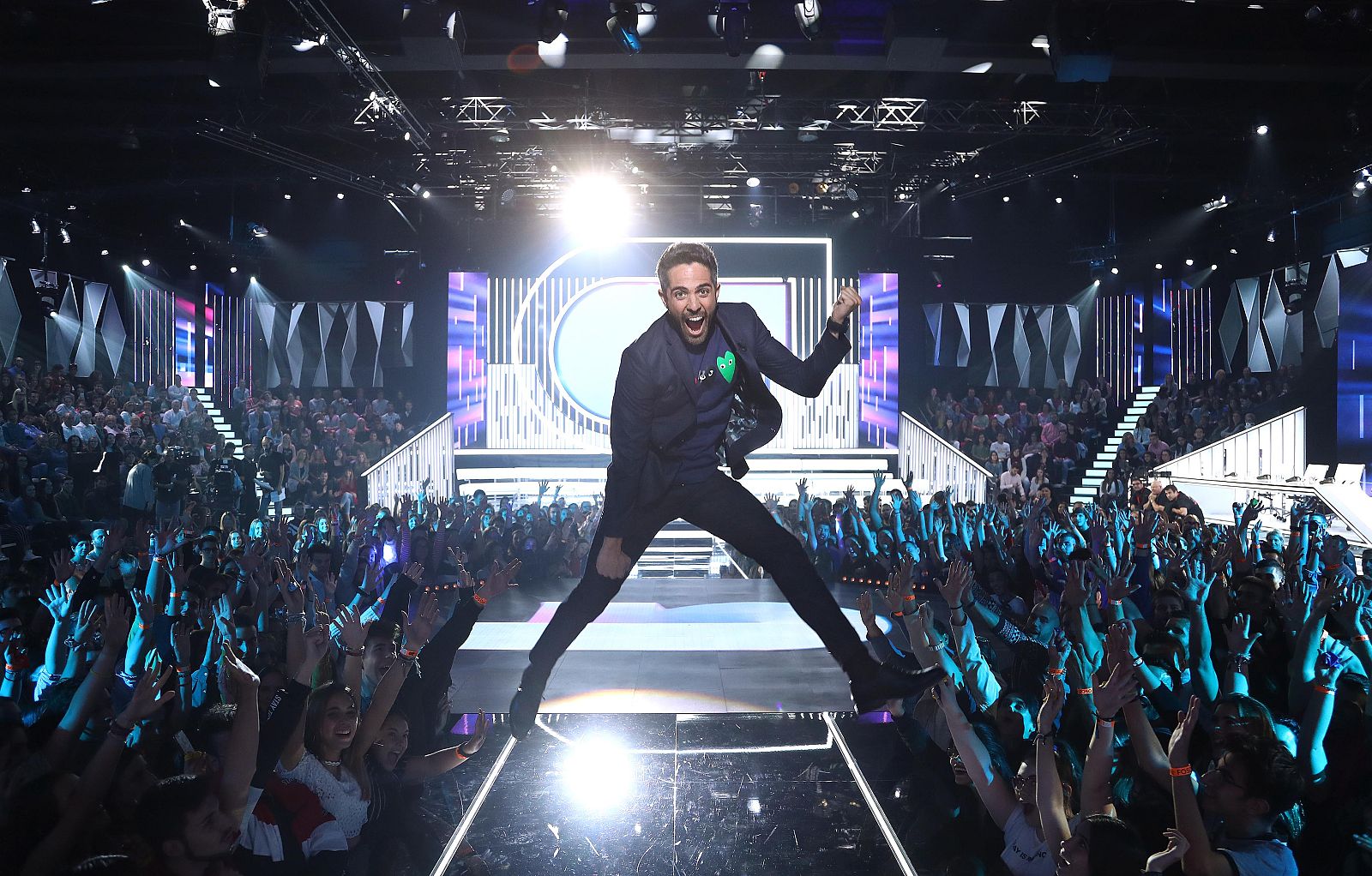 Roberto Leal y OT, triunfan en los Iris