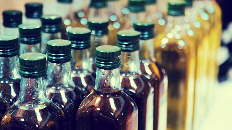 La OCU asegura que veinte aceites de oliva virgen extra en realidad no lo son