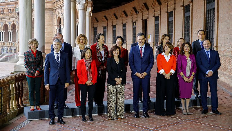 Sánchez y sus ministros inician en Sevilla el primer Consejo de Ministros fuera de Madrid en 8 años