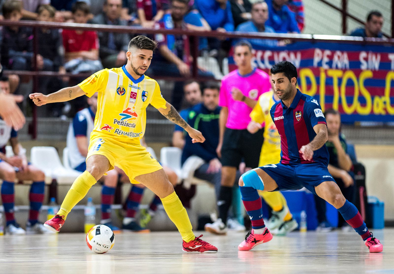 Imágenes del derbi valenciano.