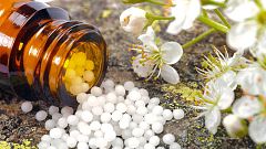 Sanidad ordena la retirada del mercado de miles de productos homeopáticos
