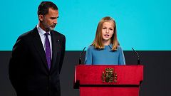 La princesa Leonor lee en su primera intervención pública el artículo 1 de la Constitución