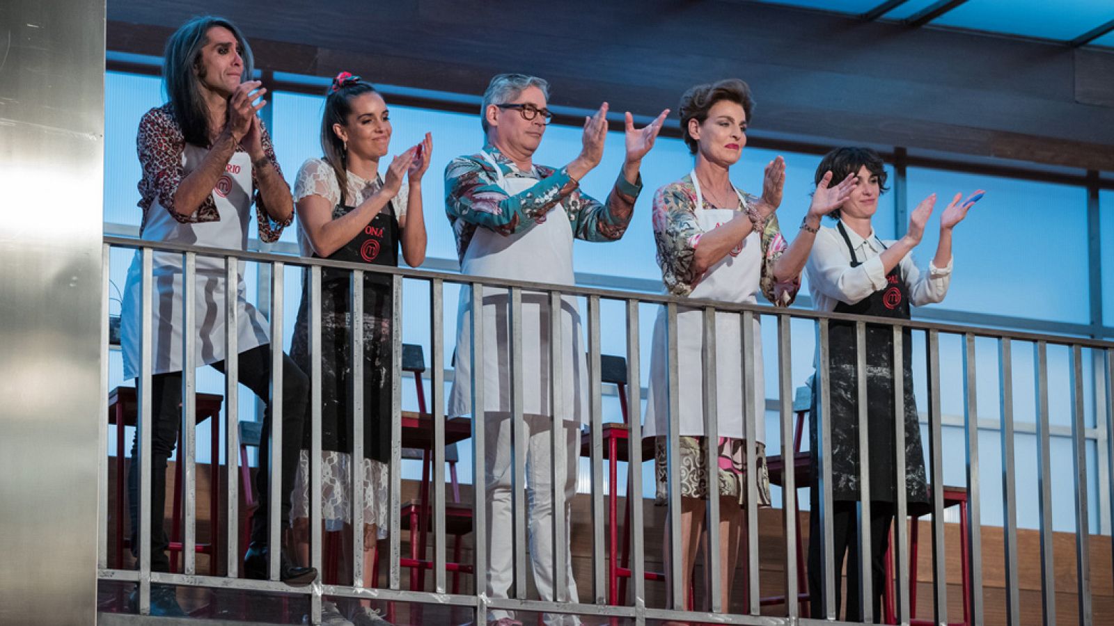 Los finalistas de 'MasterChef Celebrity 3' despiden a Santiago Segura