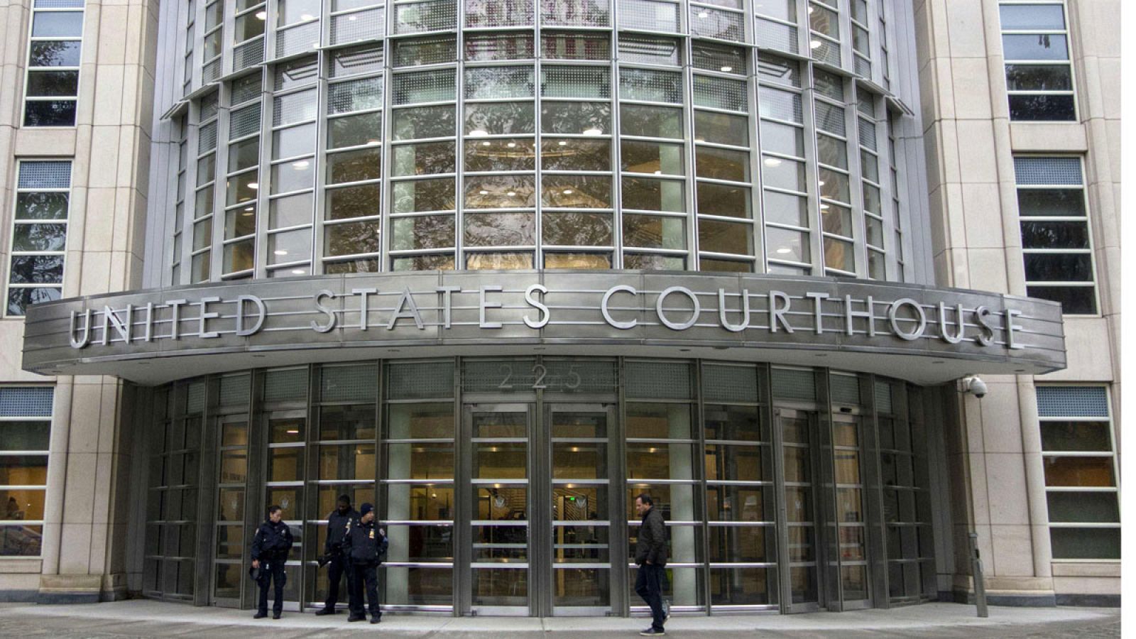 Siete mujeres y cinco hombres compondrán el jurado que evaluará las pruebas en el juicio contra "El Chapo" Guzmán