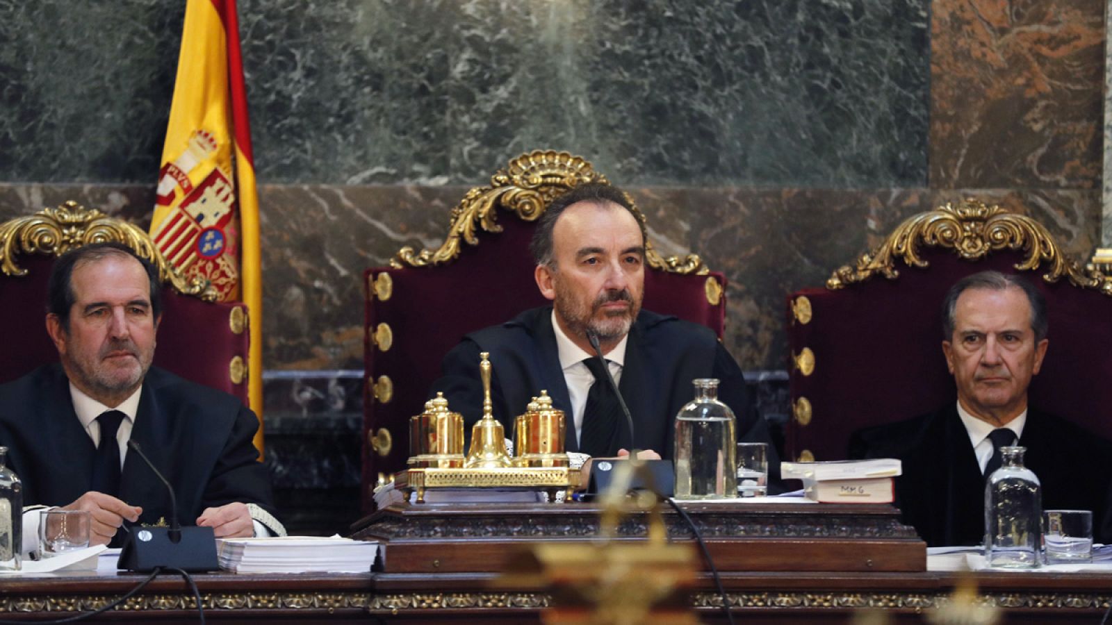 El magistrado del Tribunal Supremo, Manuel Marchena, en el centro de la imagen