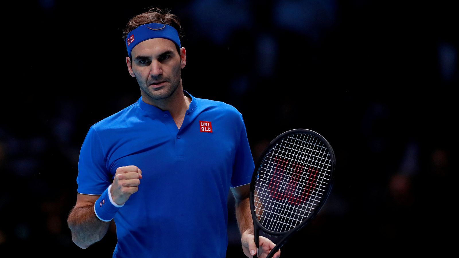 Roger Federer se clasifica para las semifinales en Londres