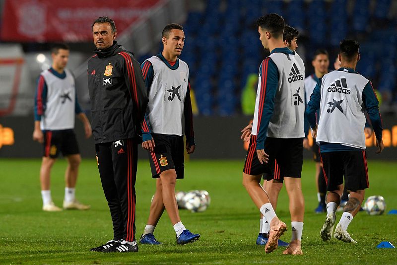 España se desinfla en el primer torneo de la 'era Luis Enrique'