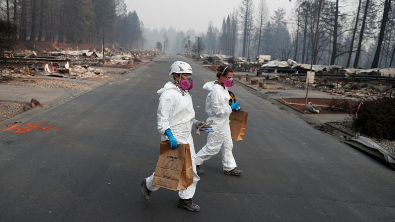 Prosigue la búsqueda de los más de 1.200 desaparecidos en el gran incendio del norte de California