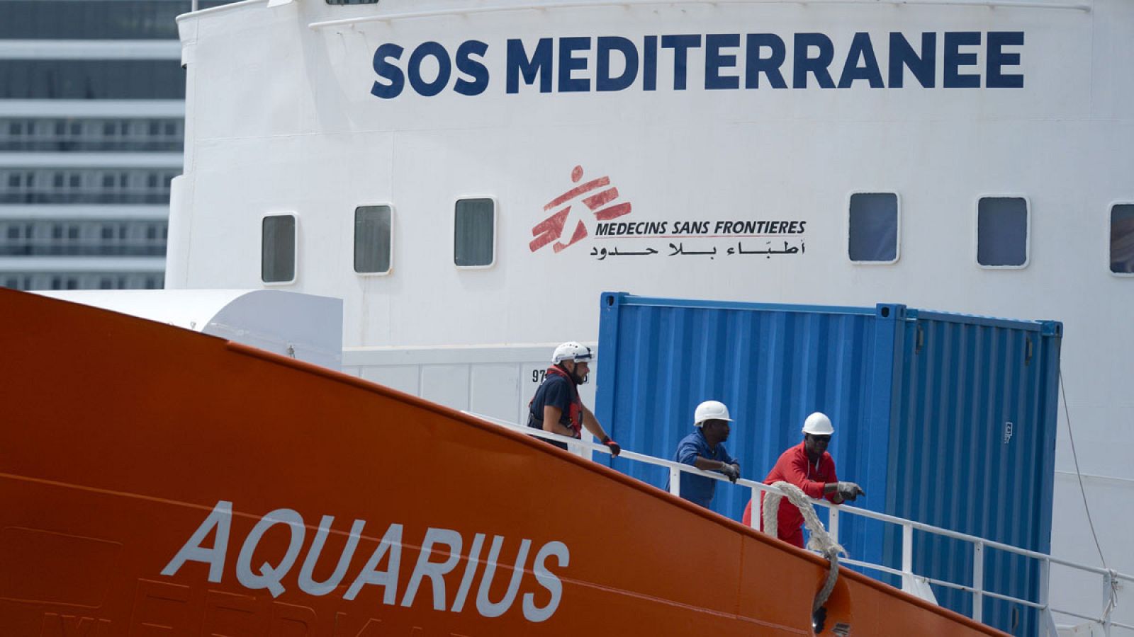 Inmovilizan en Italia el Aquarius por residuos