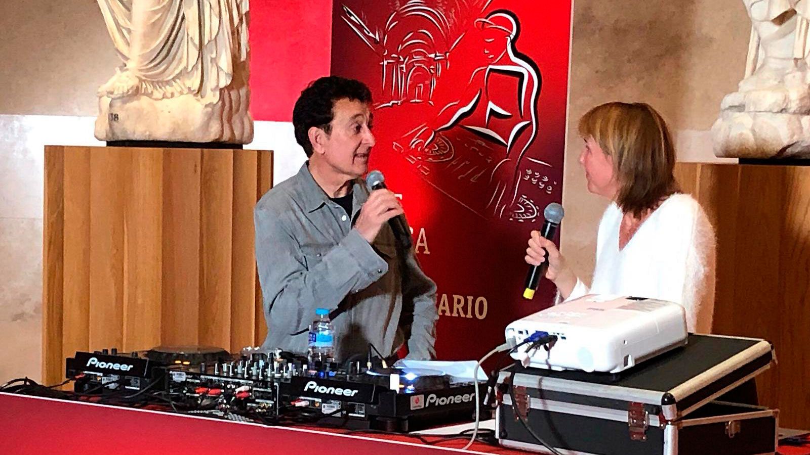 Manolo García y Marta Echeverría en el Museo del Prado