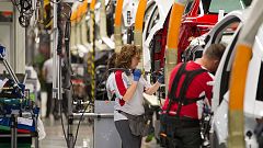 Los salarios retrocedieron un 1,8% en 2017 en España, donde las mujeres cobran casi un 15% menos que los hombres