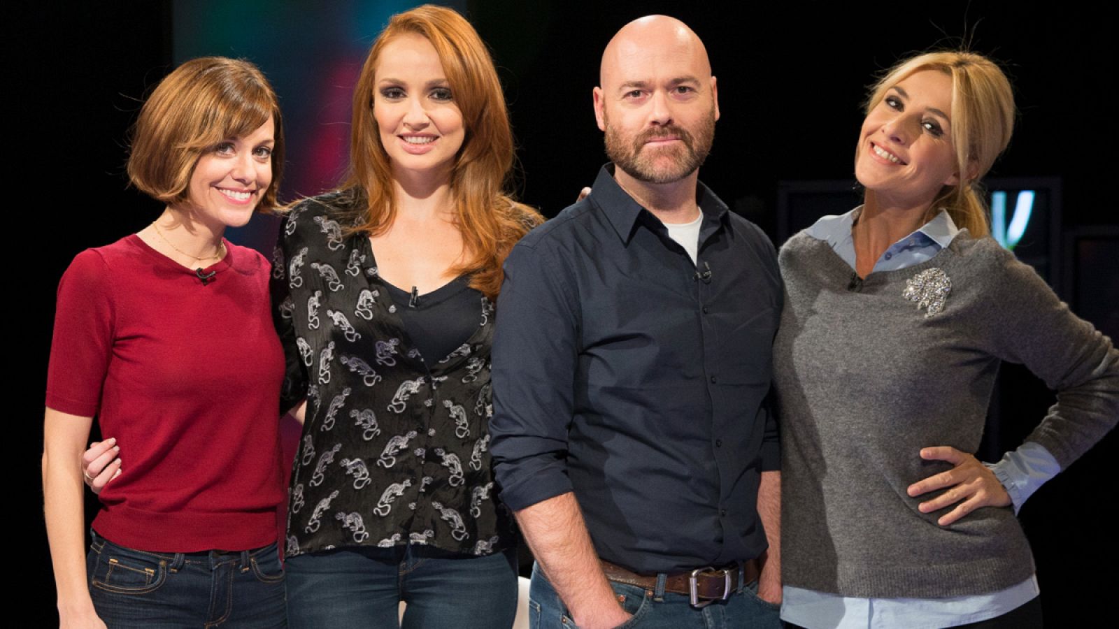 El director Vicente Villanueva, flanqueado por Cristina Castaño, Alexandra Jiménez y Cayetana Guillén Cuervo