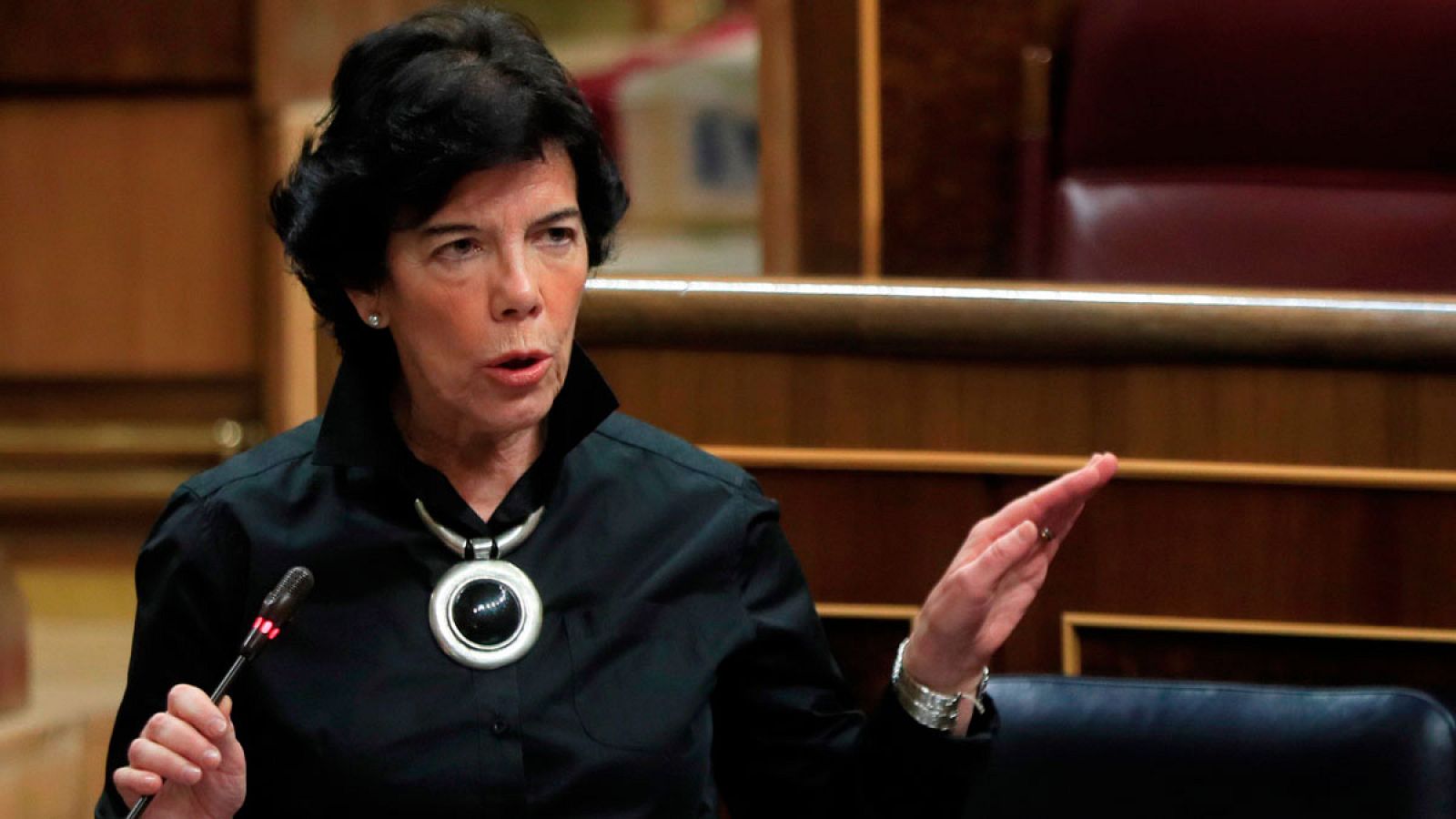 La ministra de Educación y Formación Profesional, Isabel Celaá