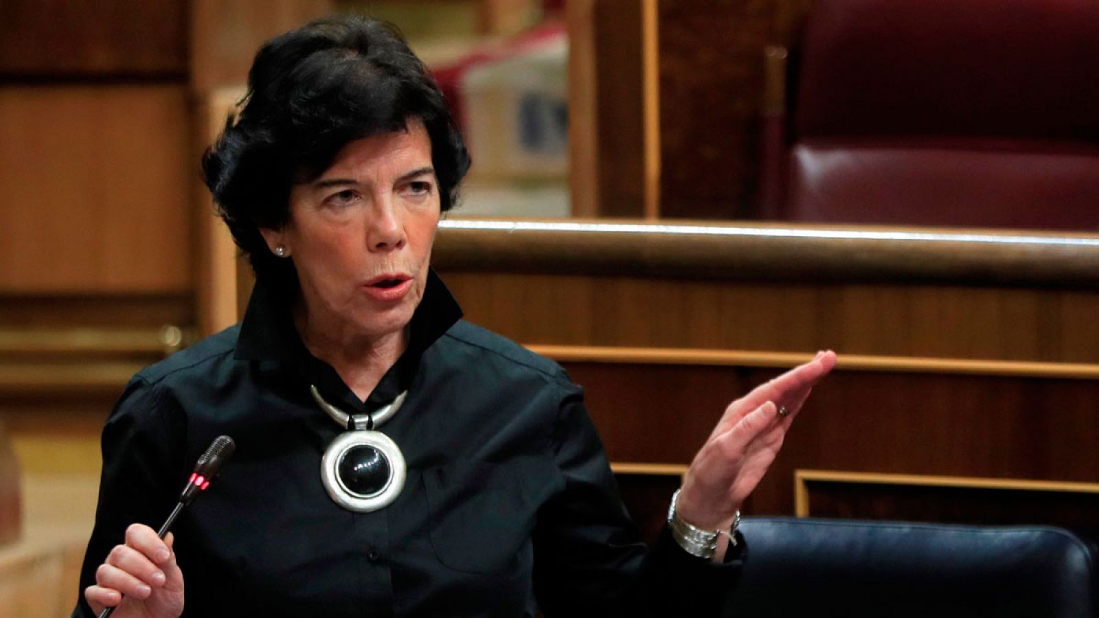 La ministra de Educación y Formación Profesional, Isabel Celaá, en una imagen de archivo