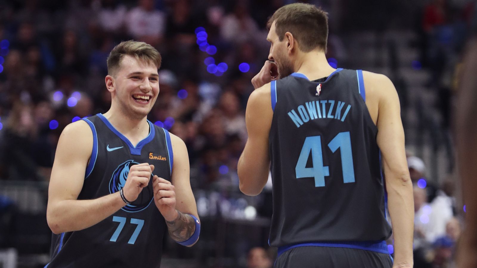 Luka Doncic (77) y Dirk Nowitzki (41)