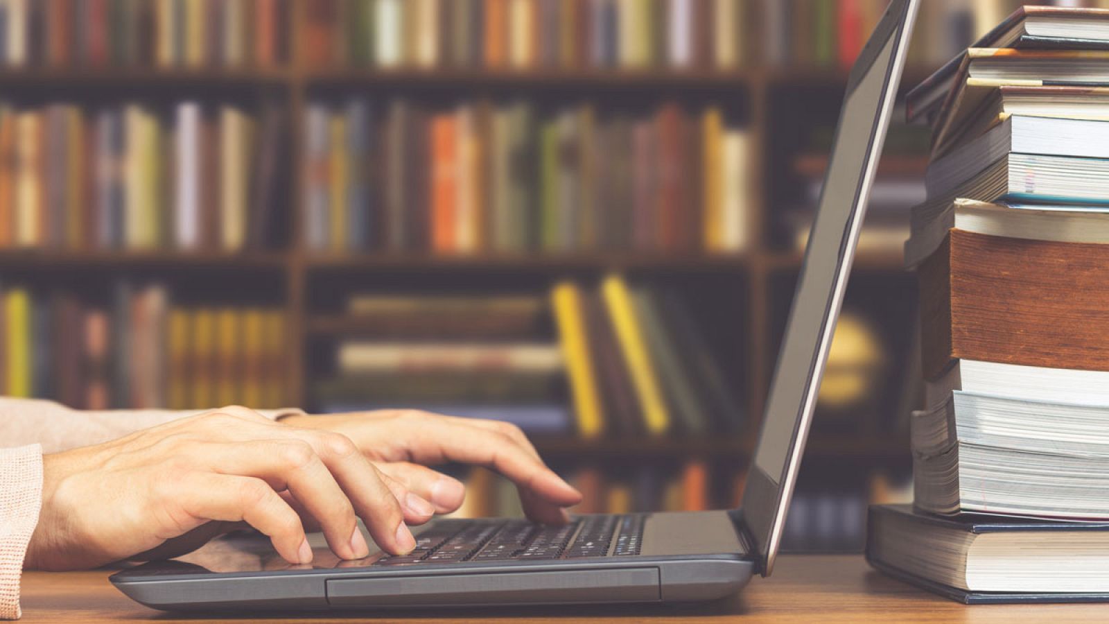 Las medidas aprobadas por el Consejo de Ministros tienen como objetivo "garantizar un adecuado desempeño de la actividad artística".