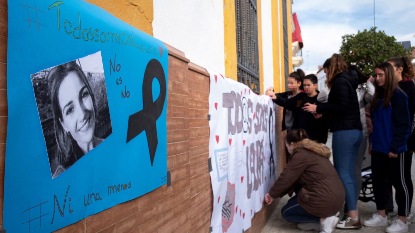 Los padres de Laura Luelmo piden a los medios que cesen el "espectáculo"