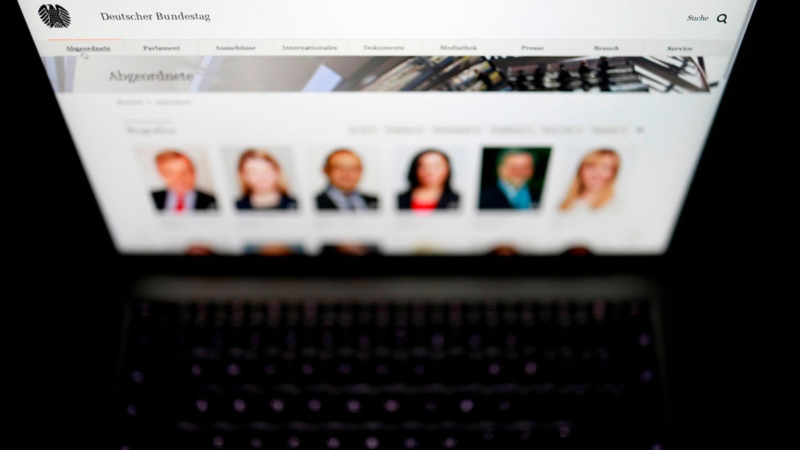 Imagen del sitio web del Parlamento alemán