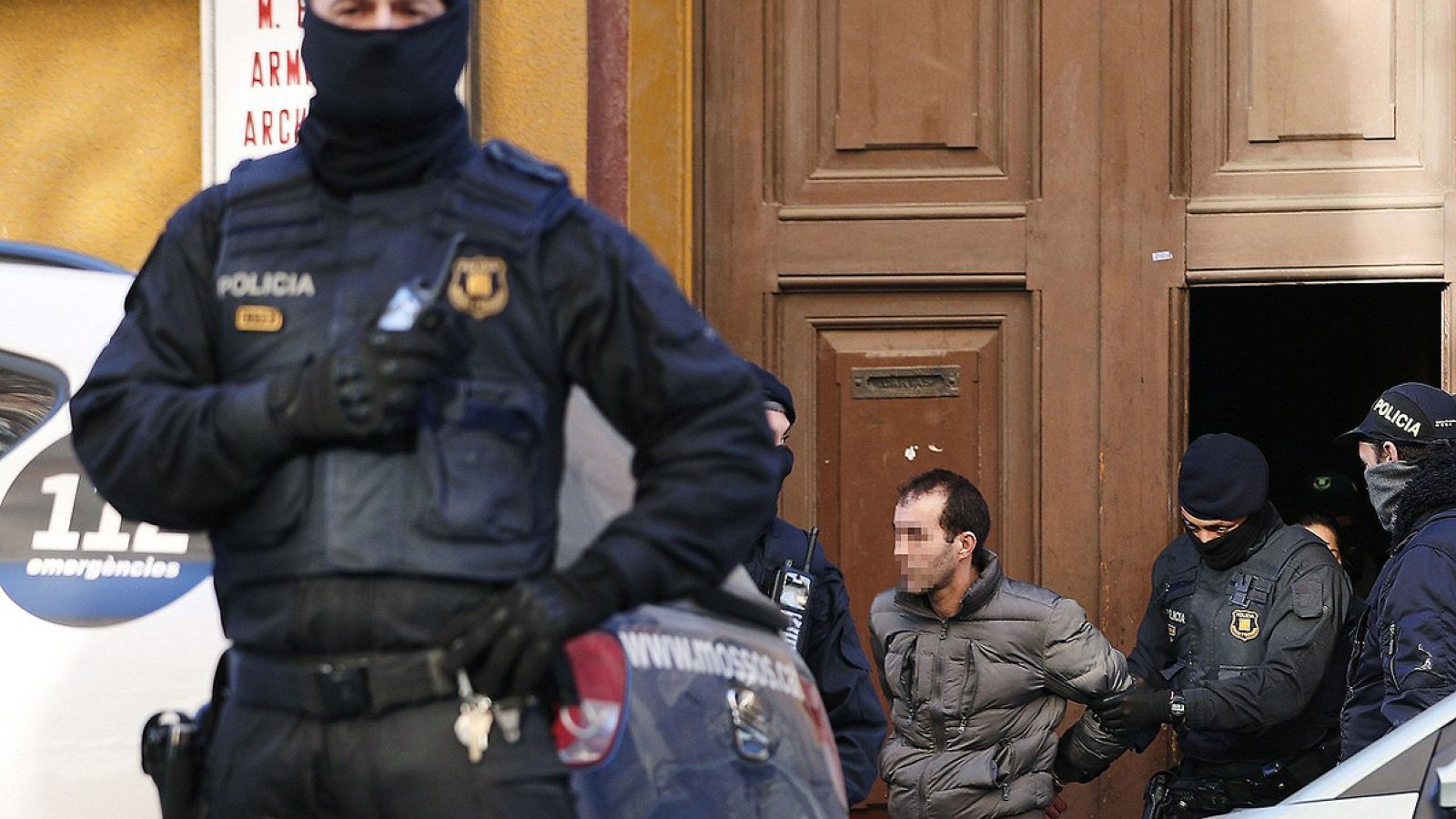 Al menos 14 detenidos en una operación antiterrorista de los Mossos en Barcelona e Igualada