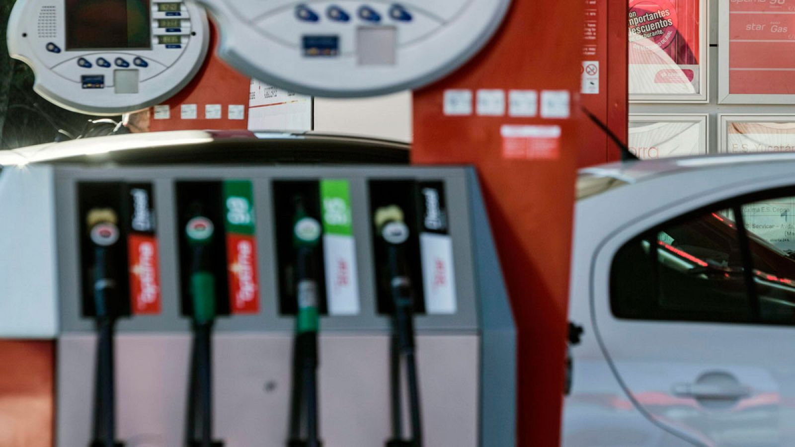 Imagen de archivo de una gasolinera de Madrid