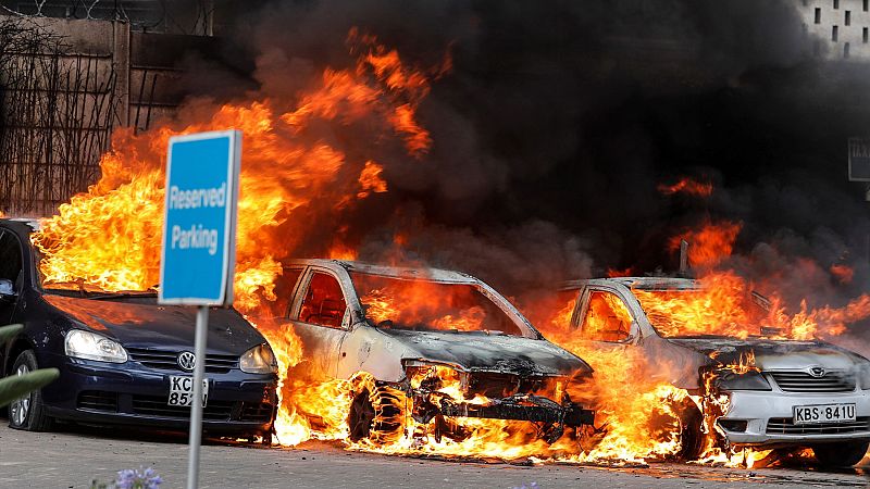 Al menos 14 muertos y varios heridos en un ataque yihadista de Al Shabab en un complejo hotelero en Kenia